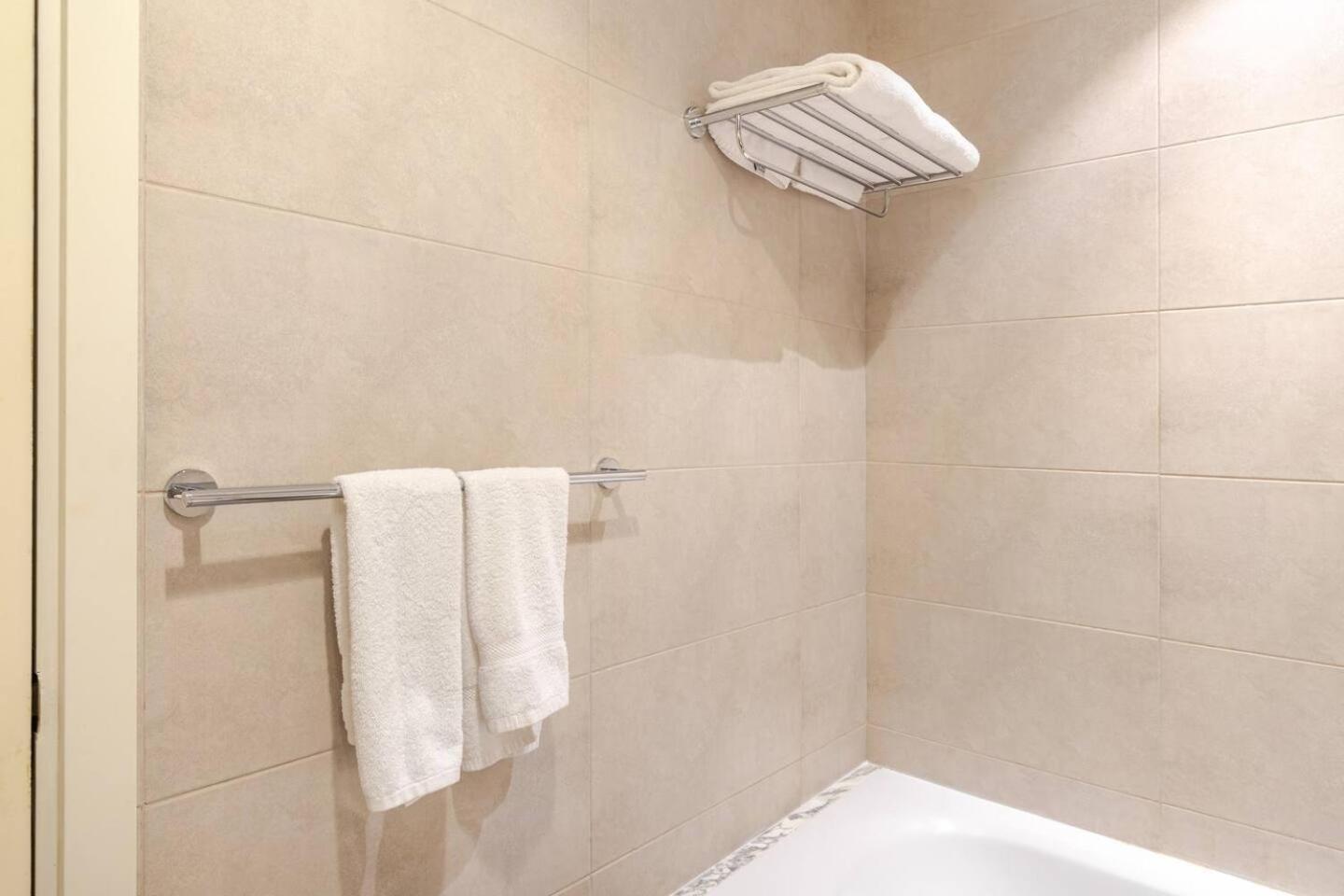 Luxury 2br At Paramount With Rooftop Infinity Pool *