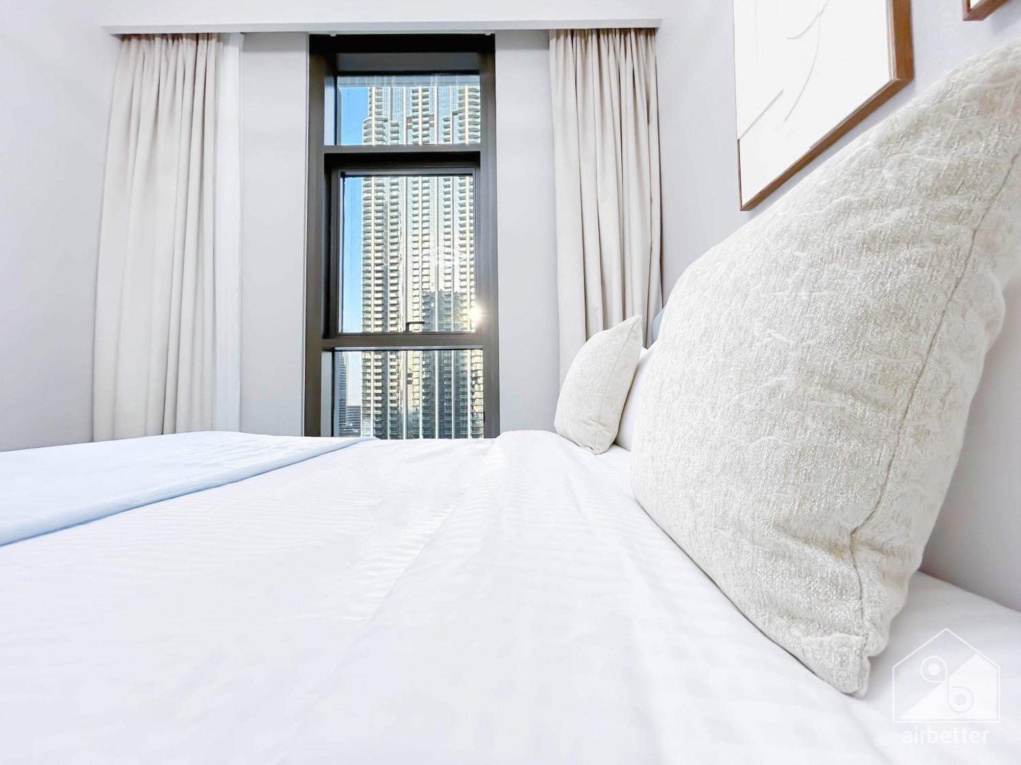 Apartment Luxury 4br At Burj Crown I Balcony Views Dubai