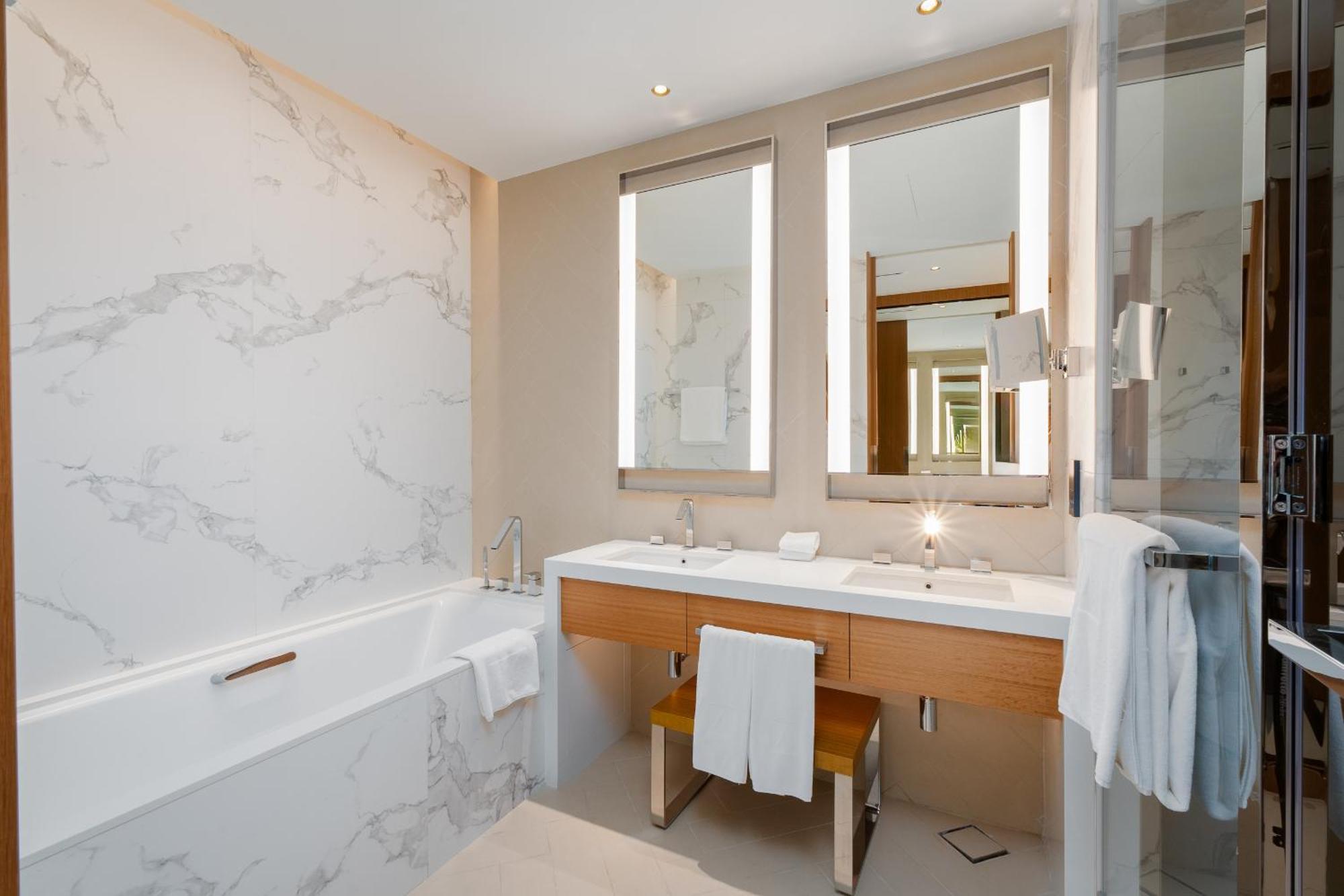 Address Residences, Opera 1, Downtown - Mint Apartment *