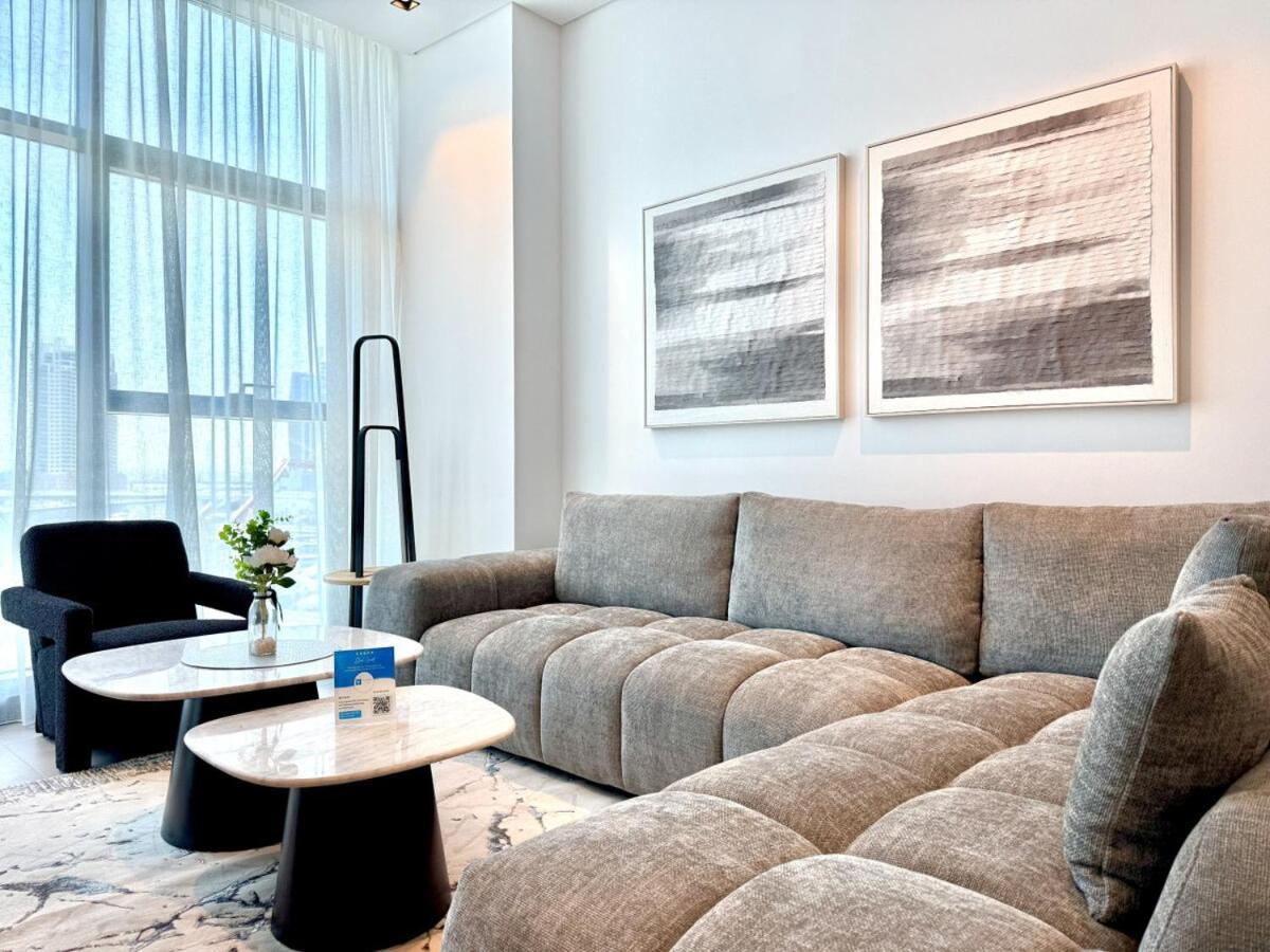 Vserve - 1 Bedroom Escape With Views & Canal Vibes * Dubai