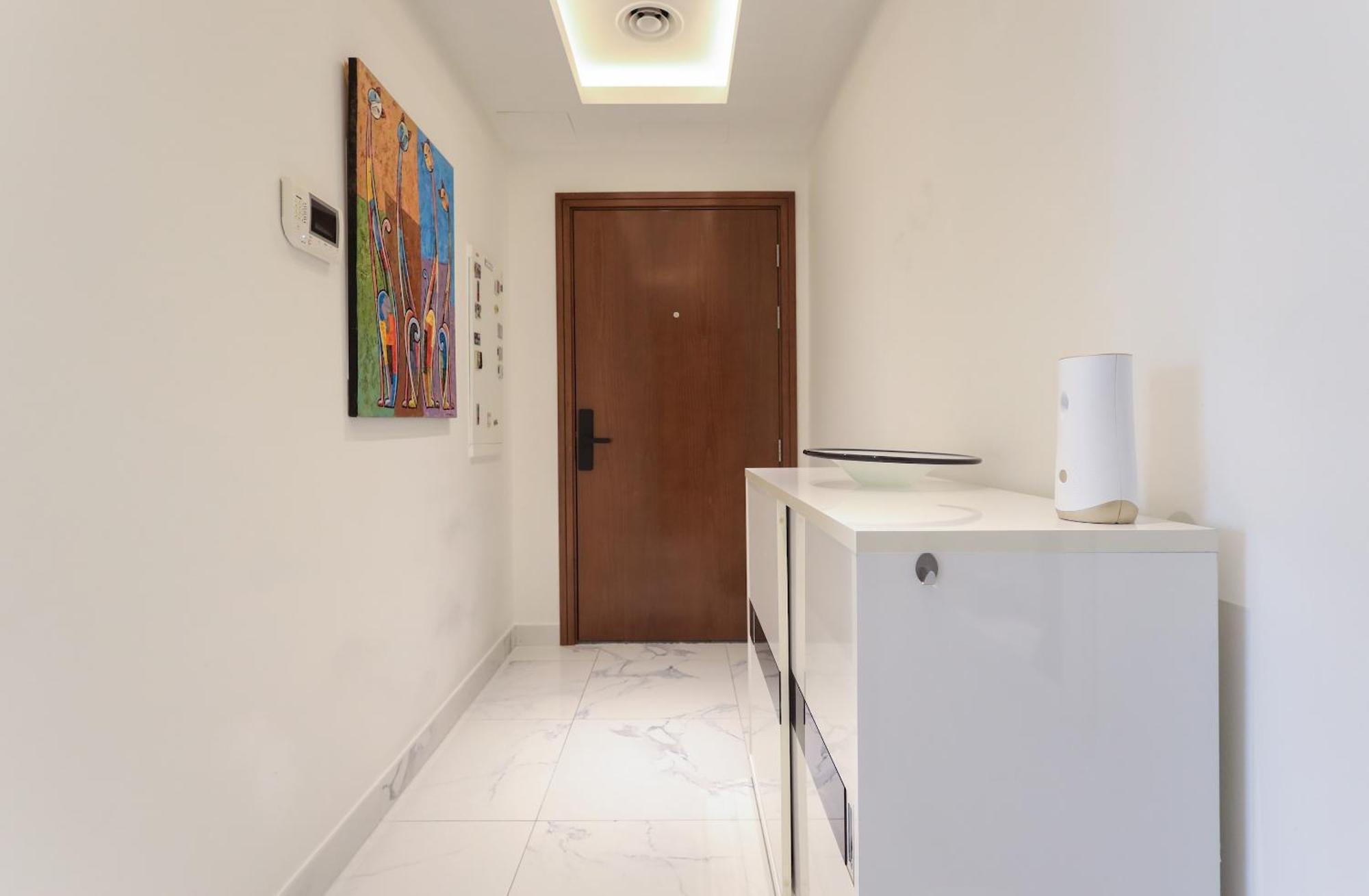 Elite Lux Homes - Amna Tower, Dubai, Where Comfort Meets Style