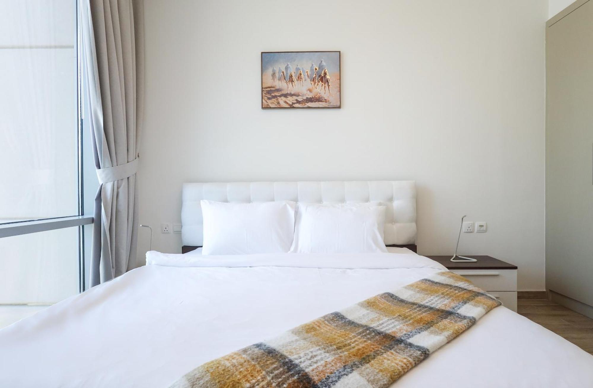 Elite Lux Homes - Amna Tower, Dubai, Where Comfort Meets Style * Dubai