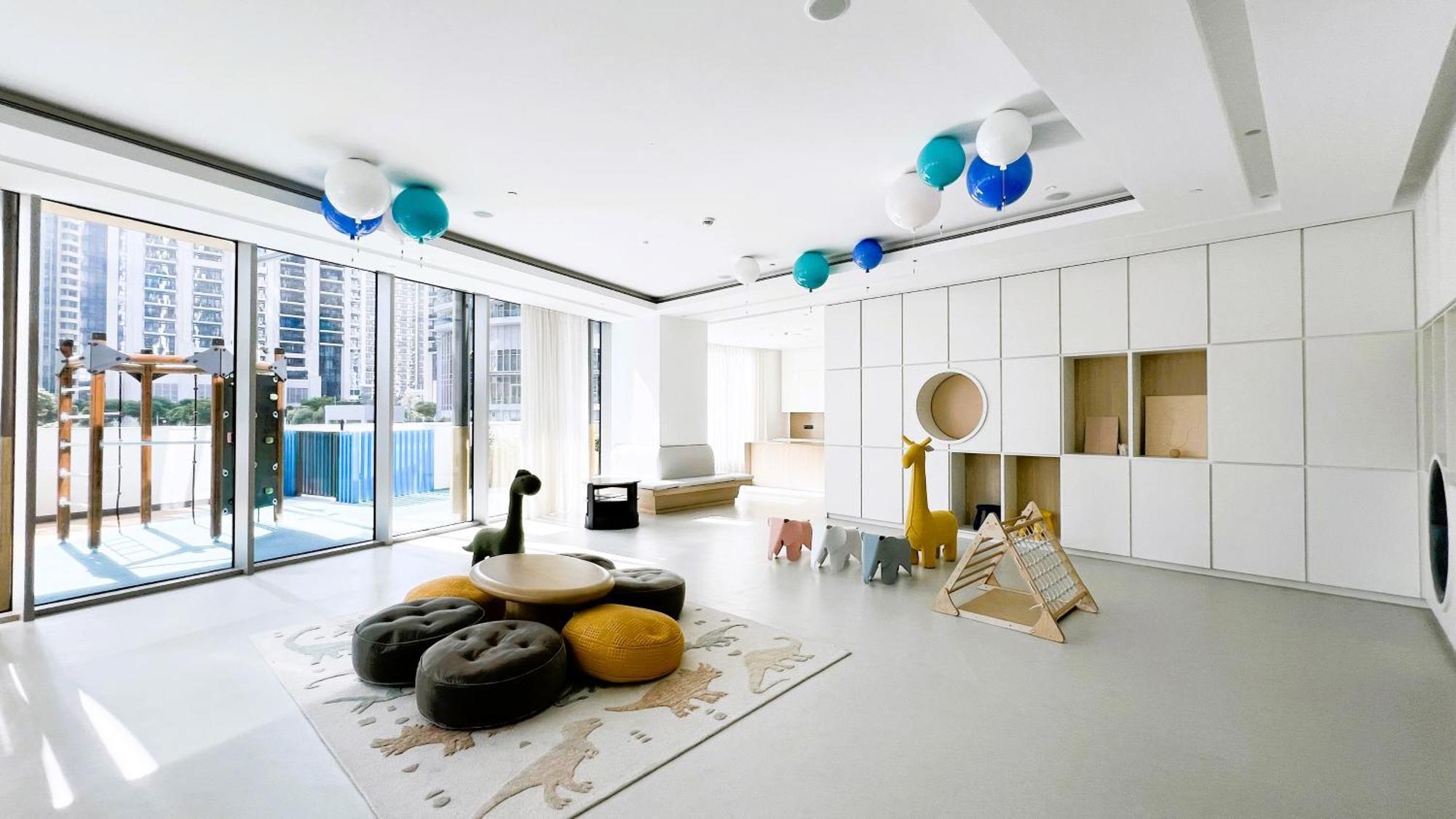 Upscale 2br With Burj Khalifa View - Next To Opera And Near Mall *