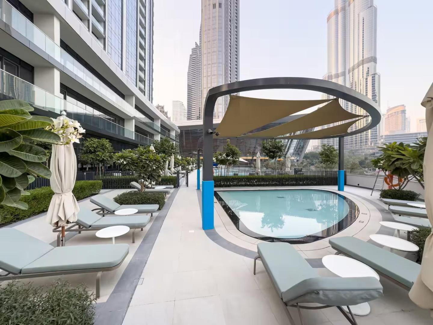 Upscale 2br With Burj Khalifa View - Next To Opera And Near Mall Dubai