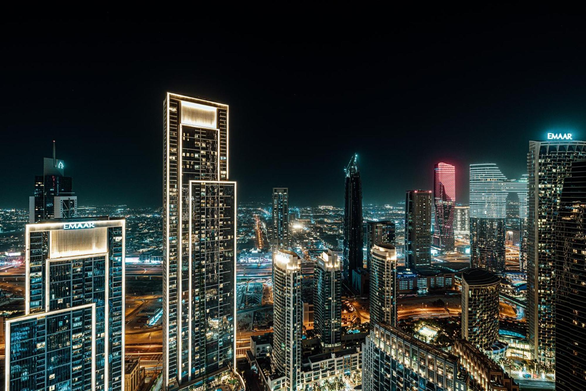 Upscale 2br With Burj Khalifa View - Next To Opera And Near Mall * Dubai