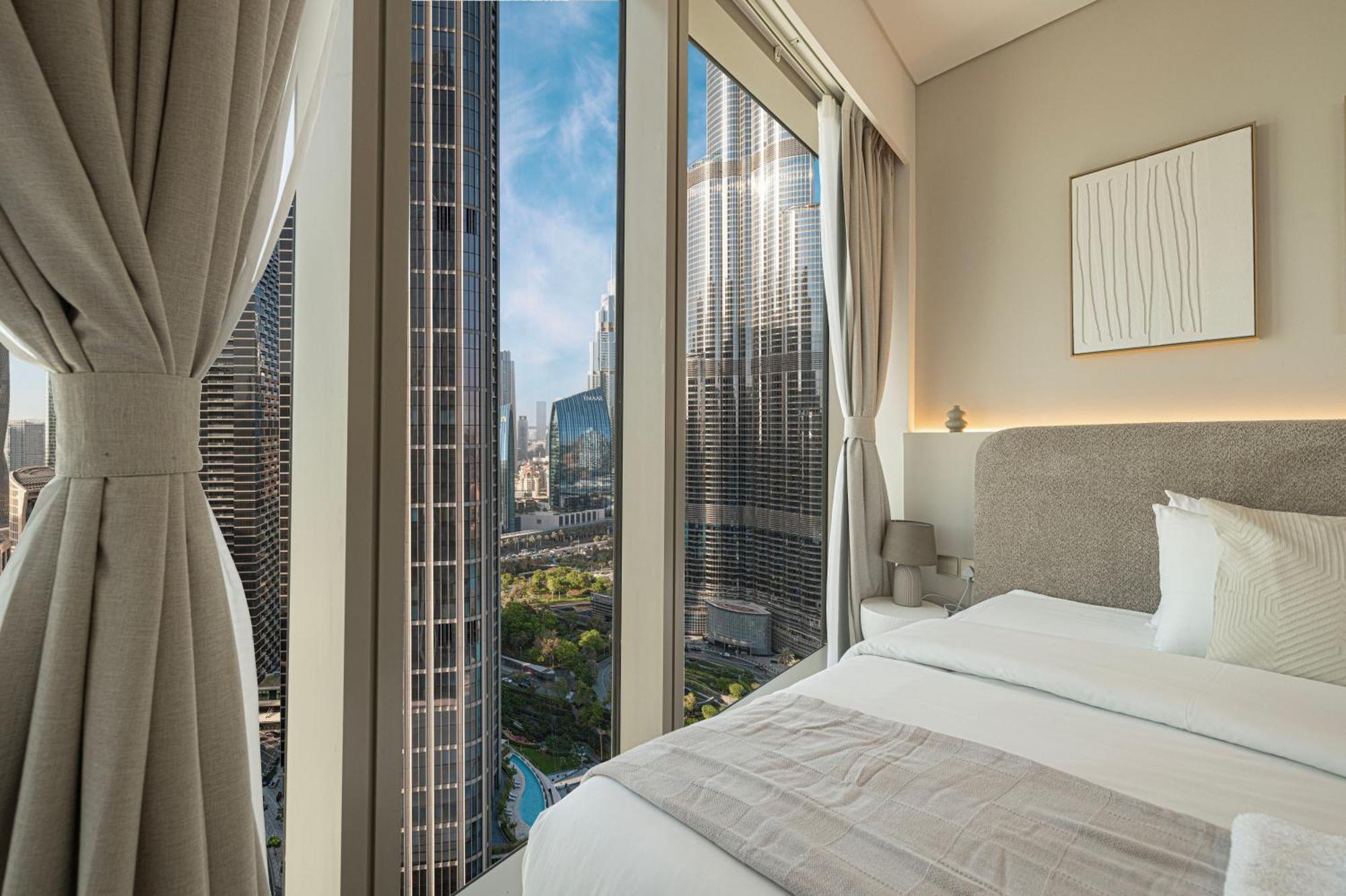 Upscale 2br With Burj Khalifa View - Next To Opera And Near Mall *