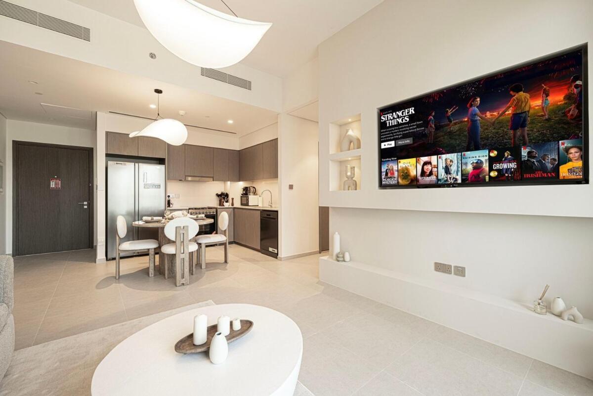 Apartment Upscale 2br With Burj Khalifa View - Next To Opera And Near Mall