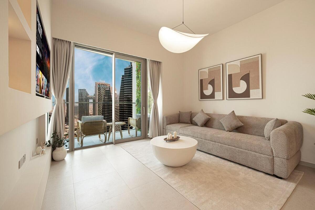 Upscale 2br With Burj Khalifa View - Next To Opera And Near Mall Apartment *