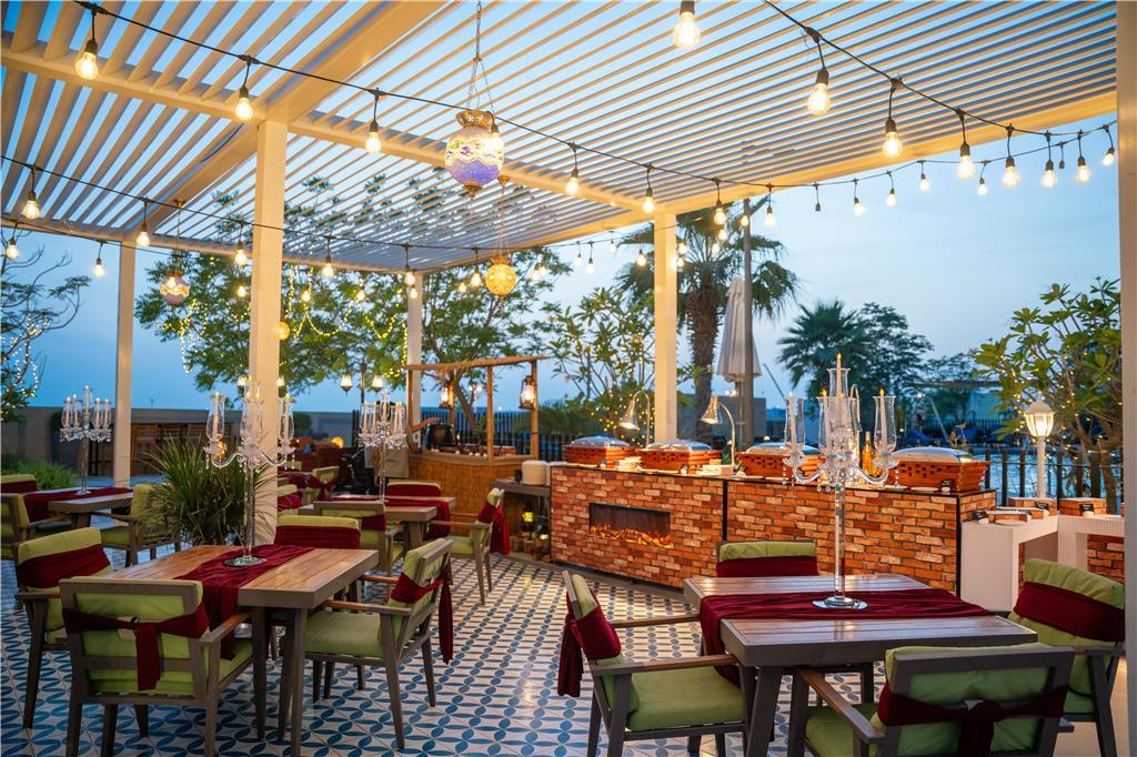 Hotel Radisson Damac Hills 4*
