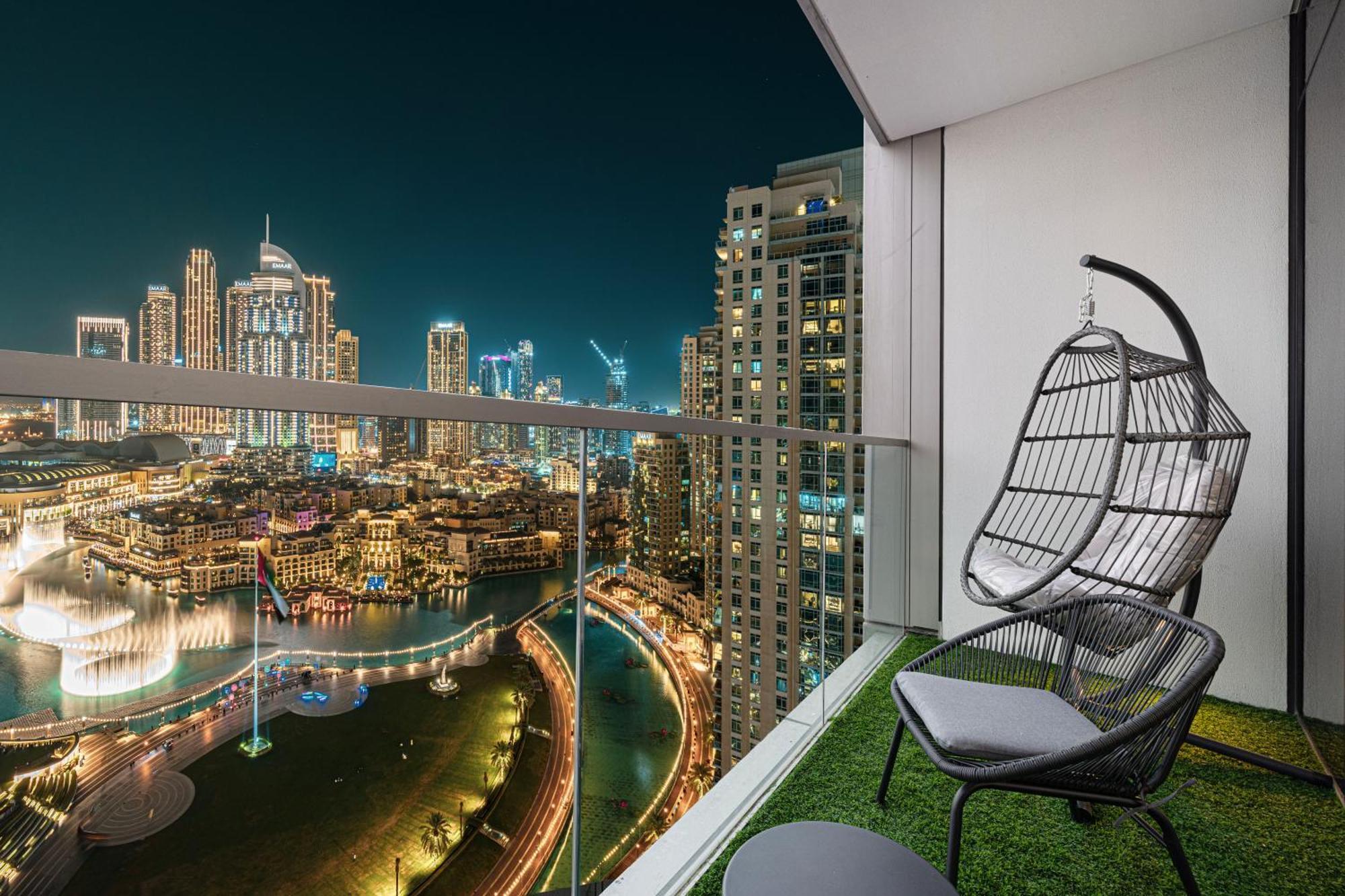 2br Burj & Fountain View 5 Mins To Mall Apartment