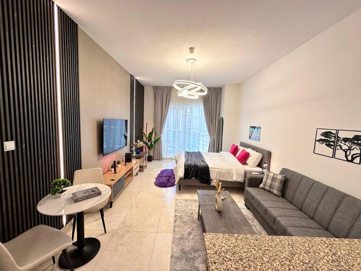 Enjoy Our Feel-home Dubai