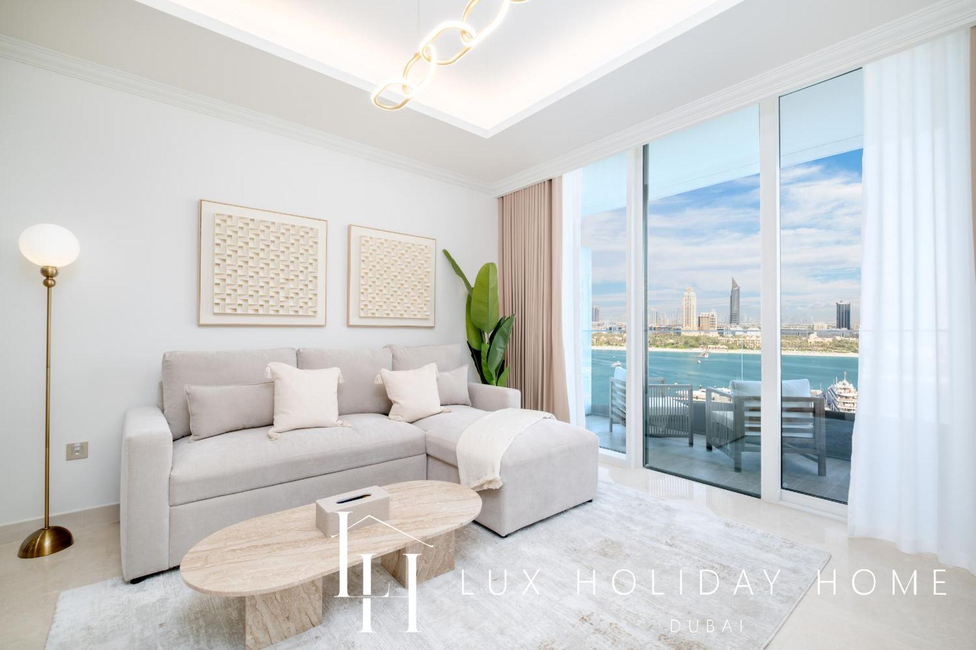 Lux The Palace * Dubai