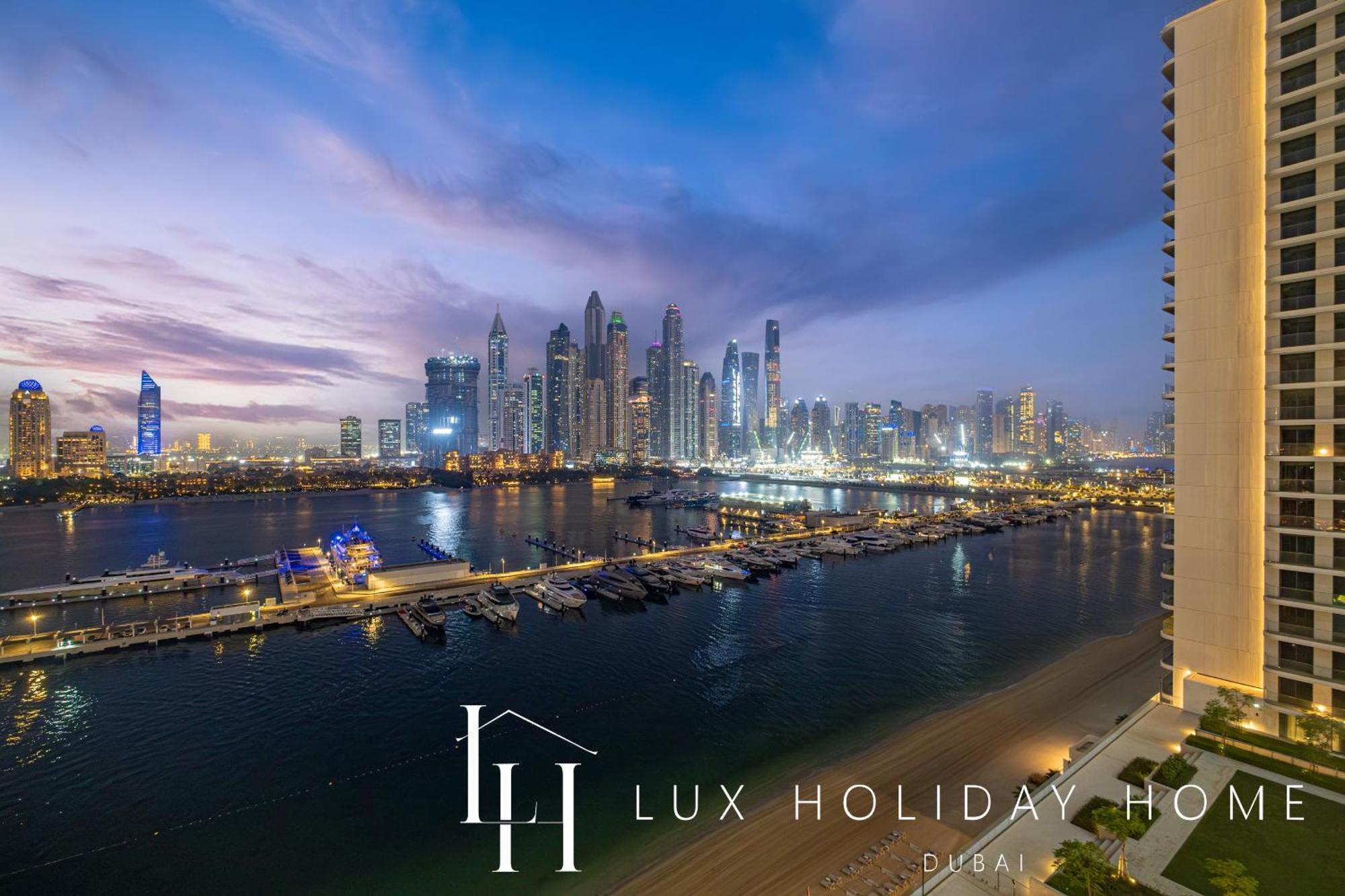 Lux The Palace Apartment Dubai
