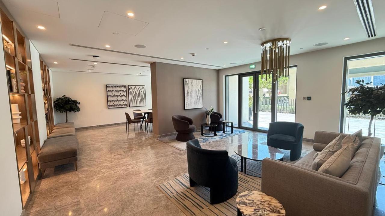 Luxury 2br Prime Downtown 5 Min Walk To Burj Khalifa And Mall *