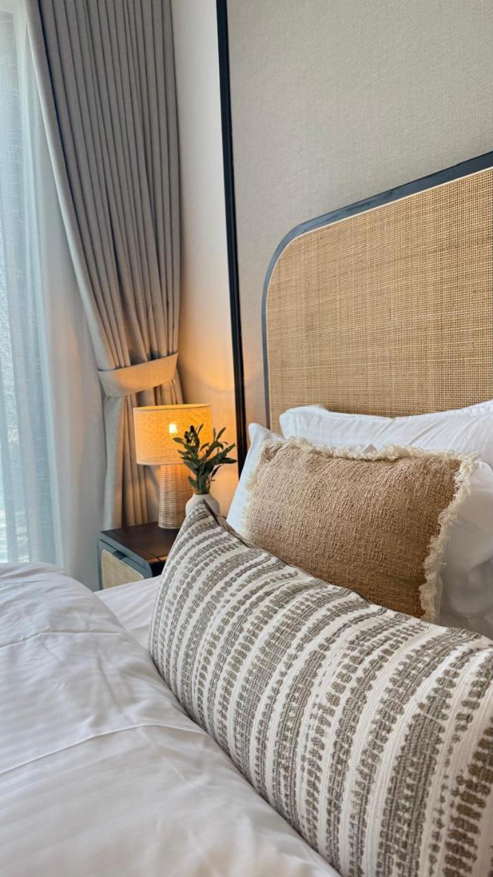 Apartment Luxury 2br Prime Downtown 5 Min Walk To Burj Khalifa And Mall Dubai