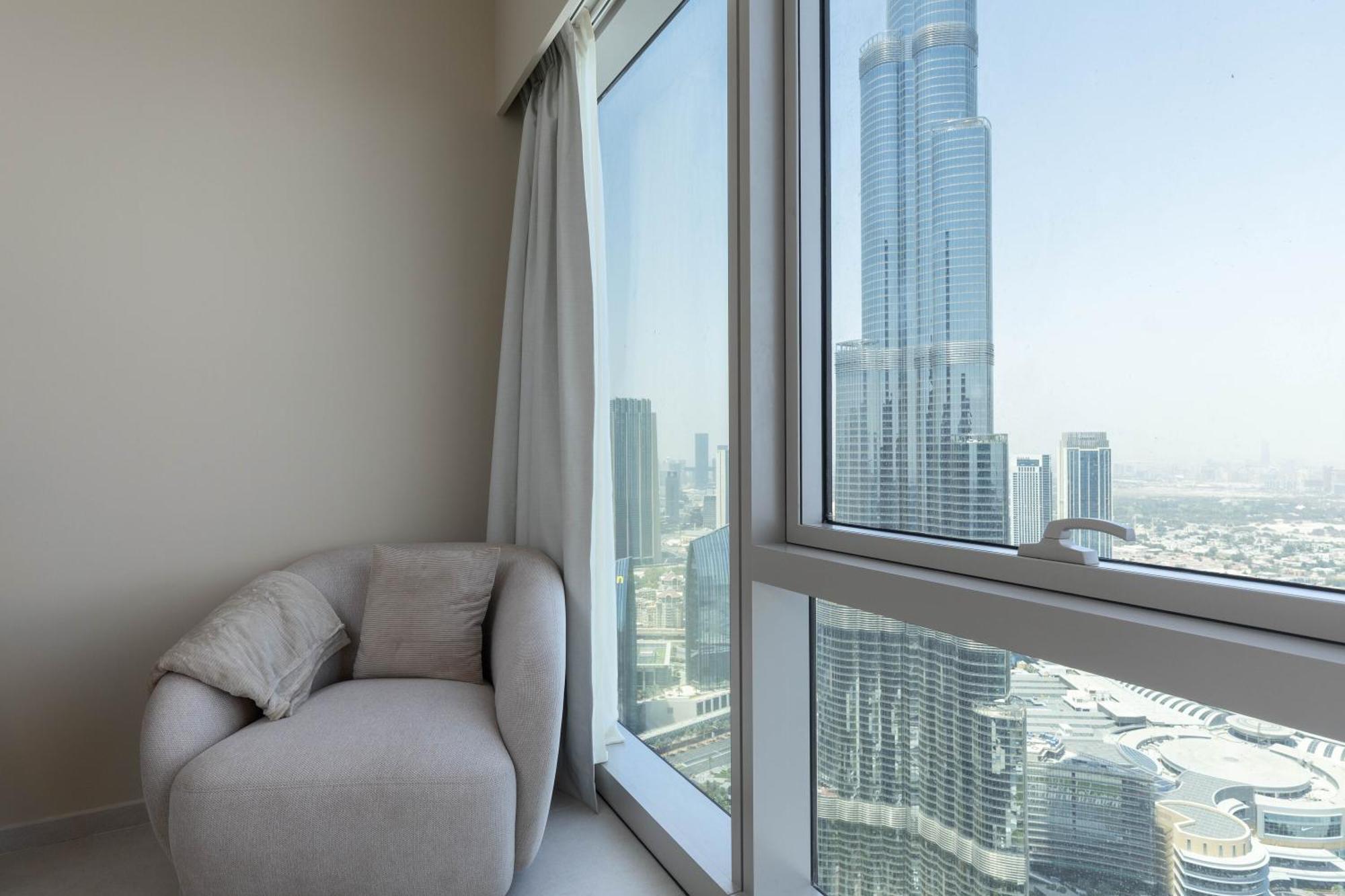 Maison Privee - Sky-high Elegance With Unrivaled Burj Khalifa Views Dubai
