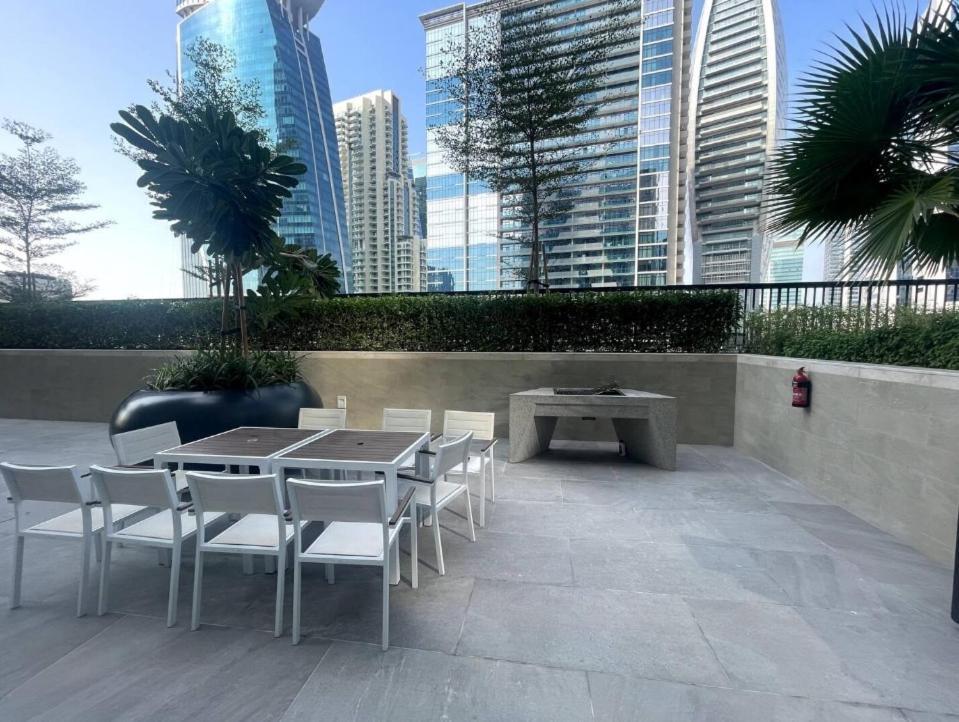 First Class 1br Contemporary Comfort