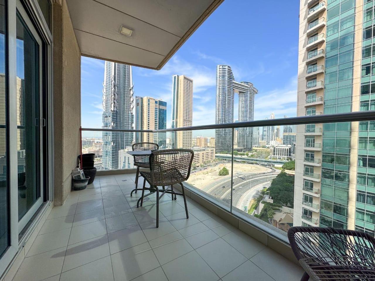 Apartment The Lofts, Burj Khalifa View Dubai
