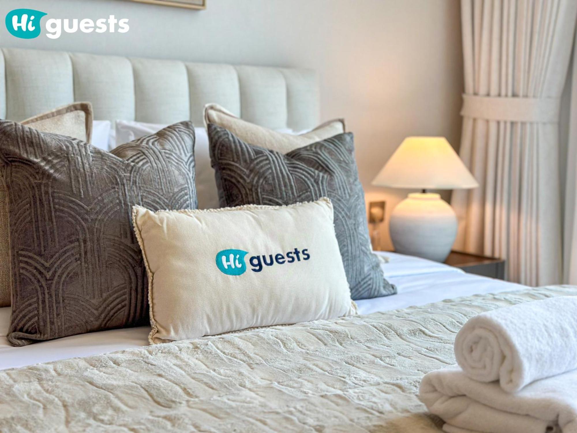 Apartment Higuests - Wake Up To Burj Khalifa Views In Stunning 2 Br Dubai