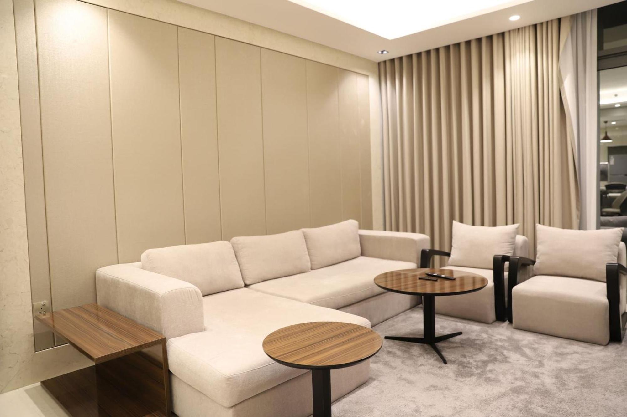 Apartment Brand New Large 2 Bedroom With Burj Khalifa View Mid Floor In Business Bay *