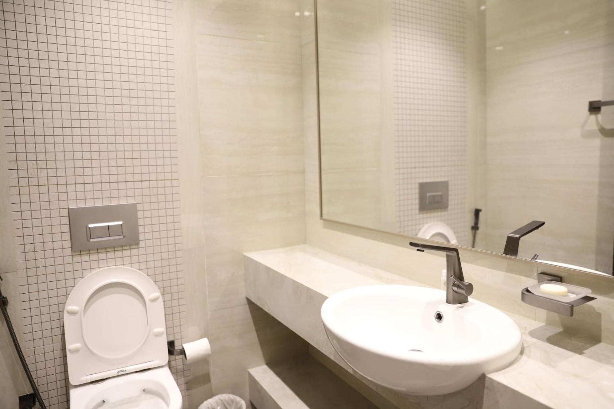 Apartment Brand New Large 2 Bedroom With Burj Khalifa View Mid Floor In Business Bay