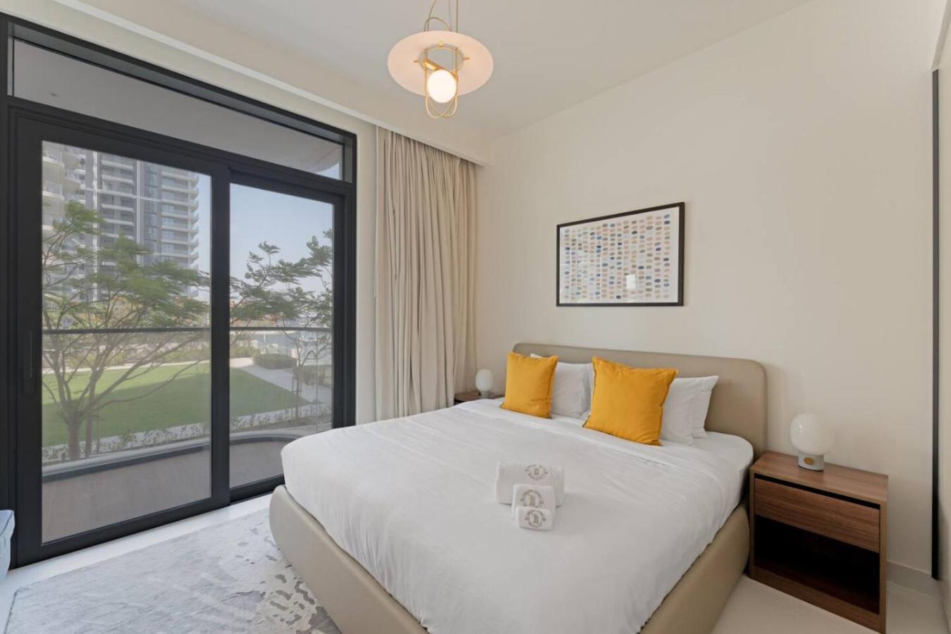 Prime 2br Emaar Beachfront * Dubai