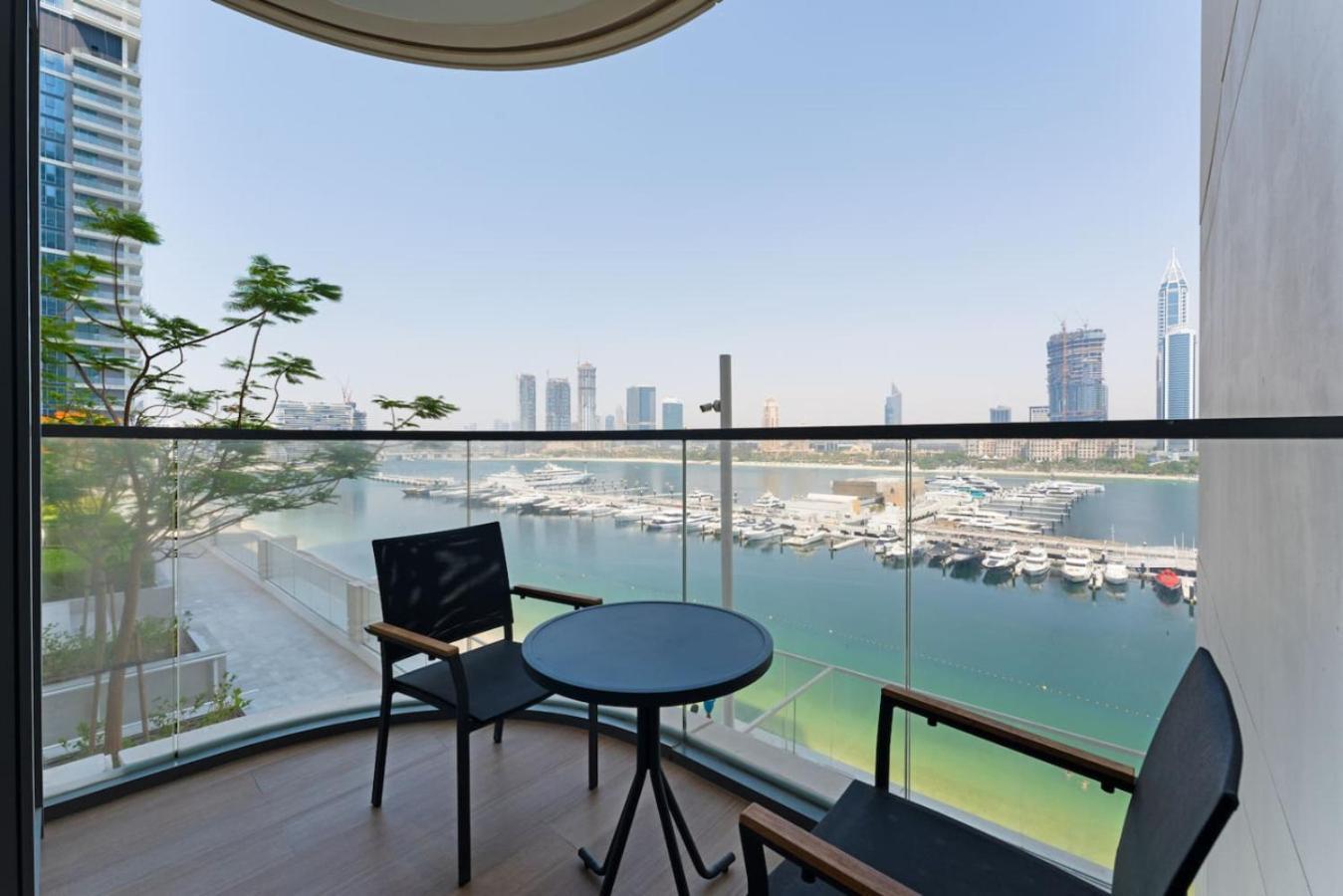 Prime 2br Emaar Beachfront * Dubai