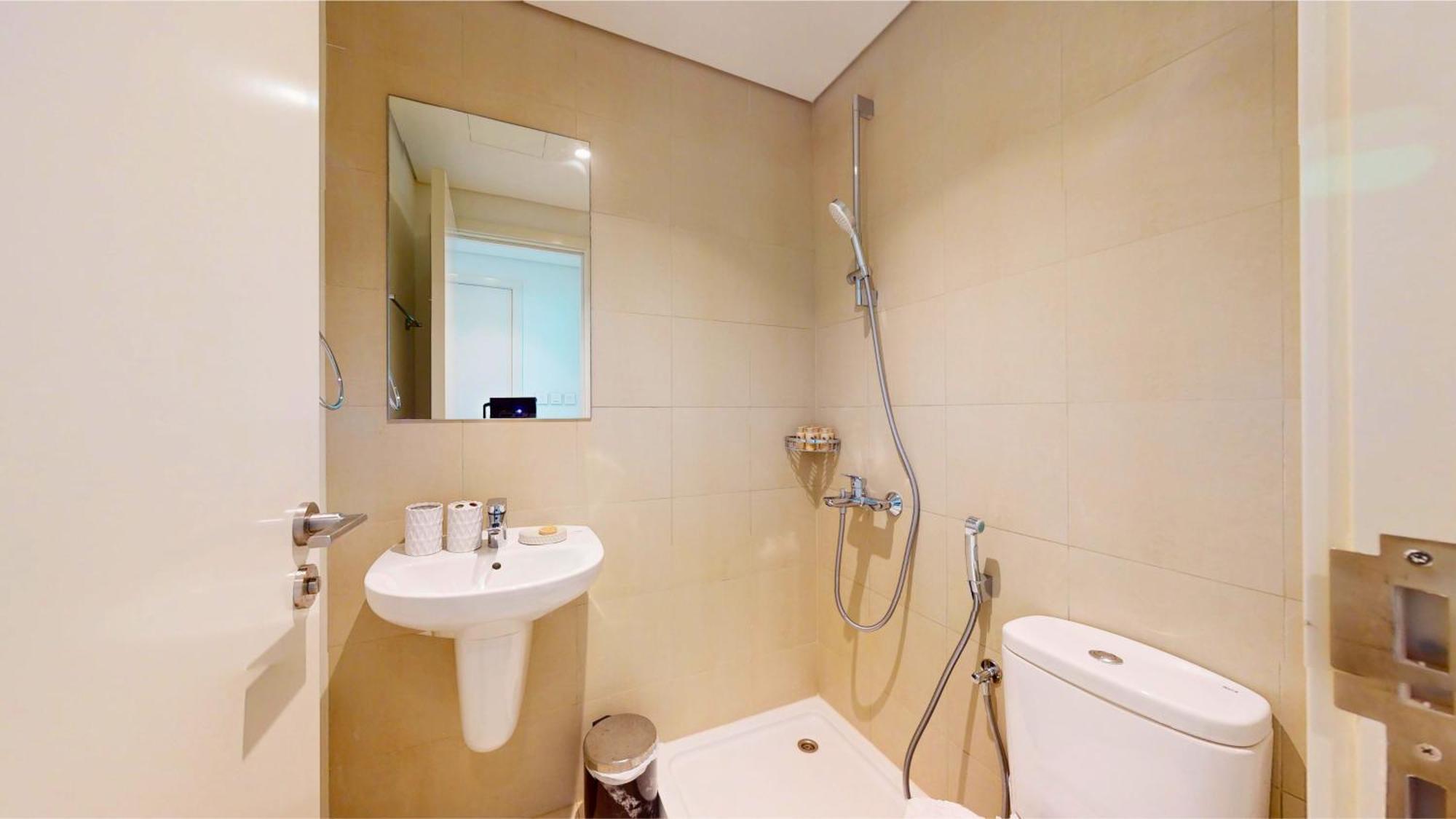 Trps - Downtown Views Ii Tower 2, Downtown - 3br Maids - Stylish Near Burj Khalifa & Attractions