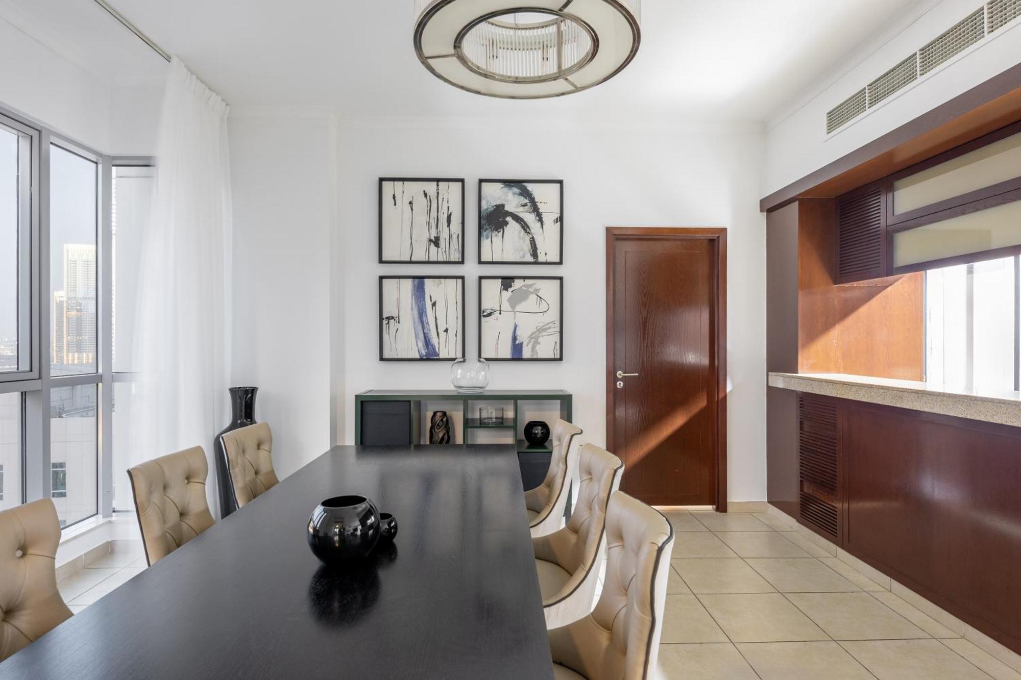 Burj And Fountain View 3br Maids