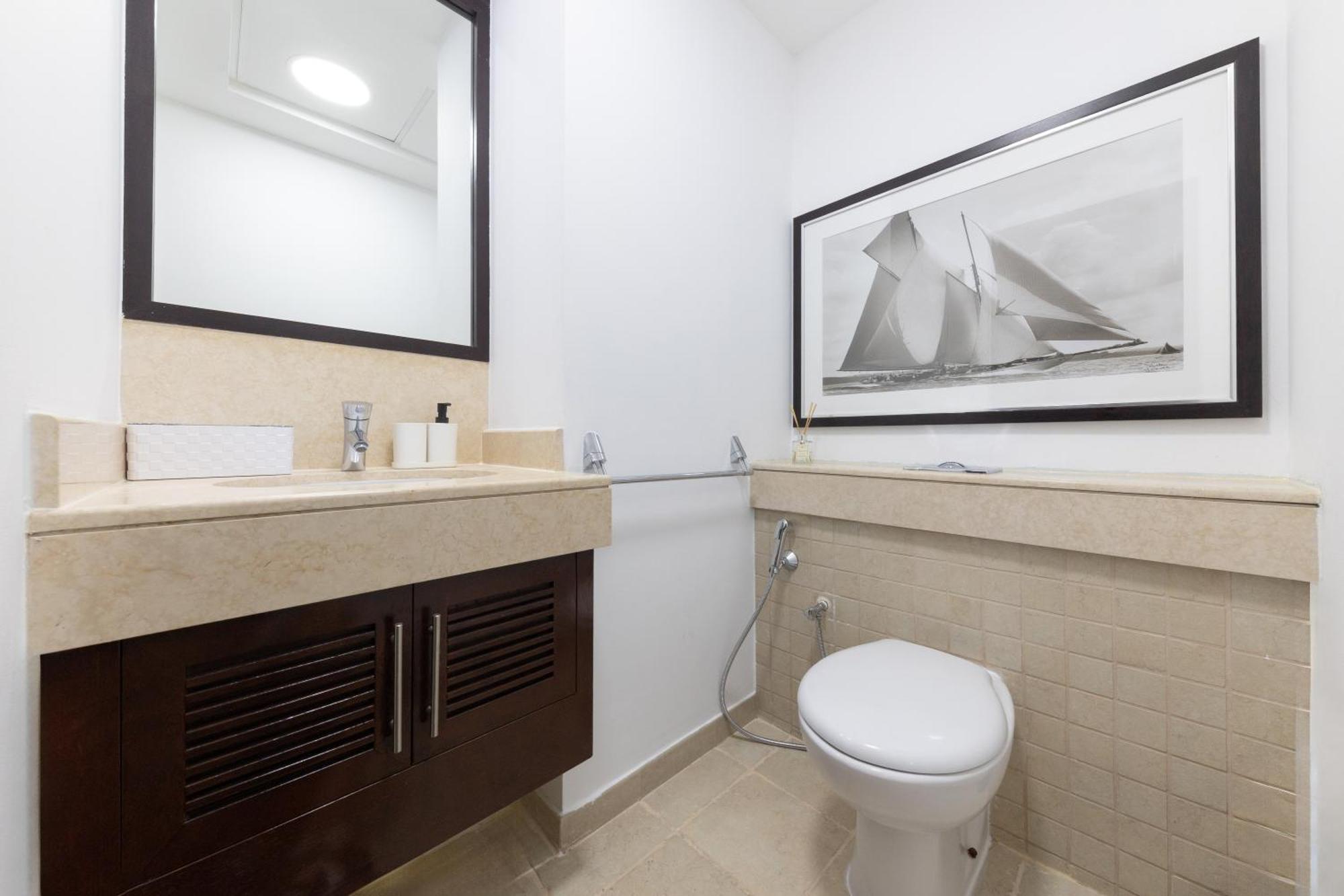 Burj And Fountain View 3br Maids