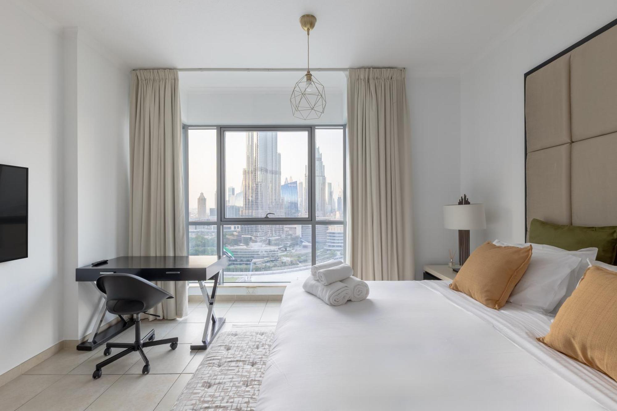 Burj And Fountain View 3br Maids * Dubai