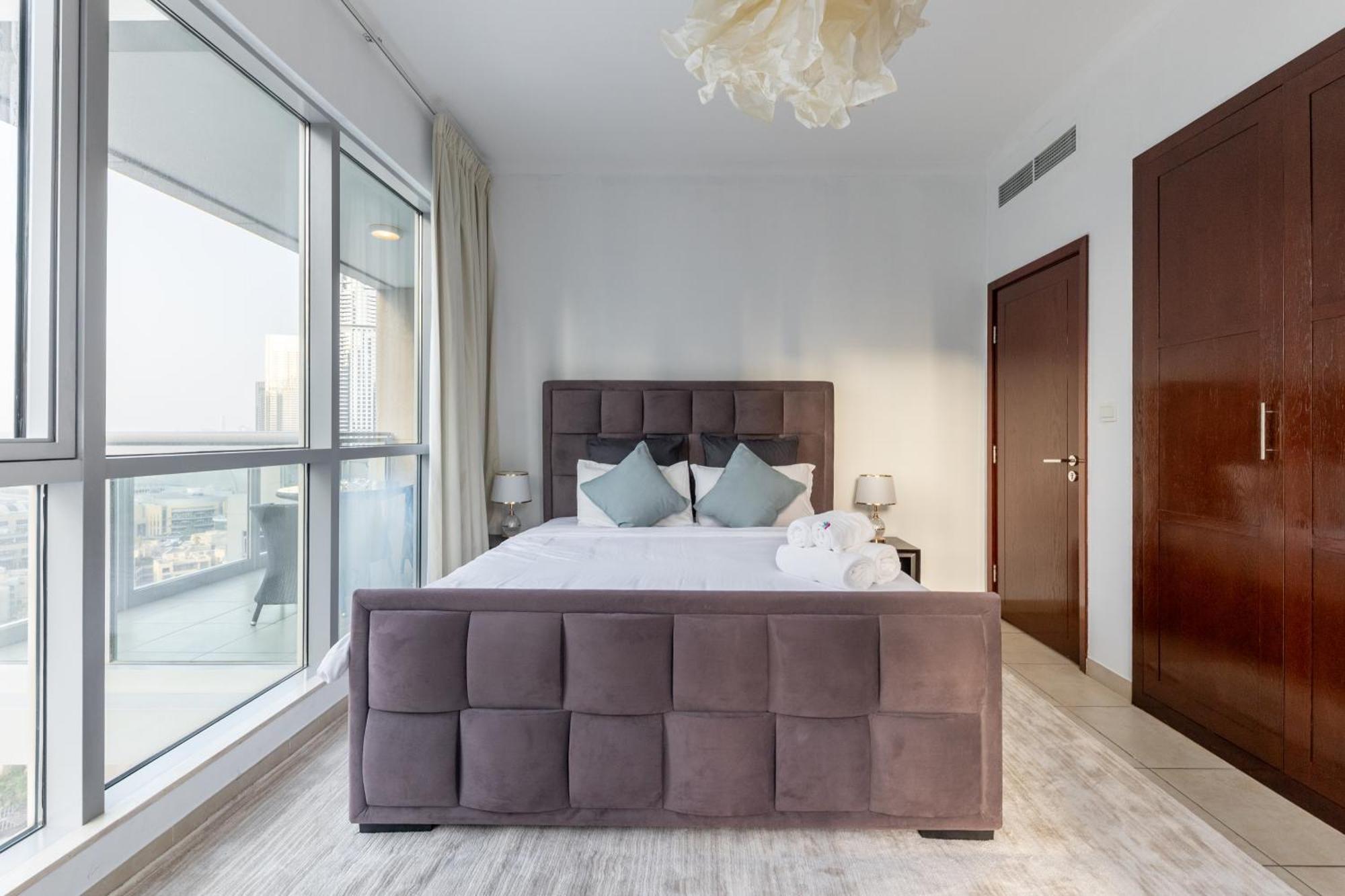 Burj And Fountain View 3br Maids Dubai