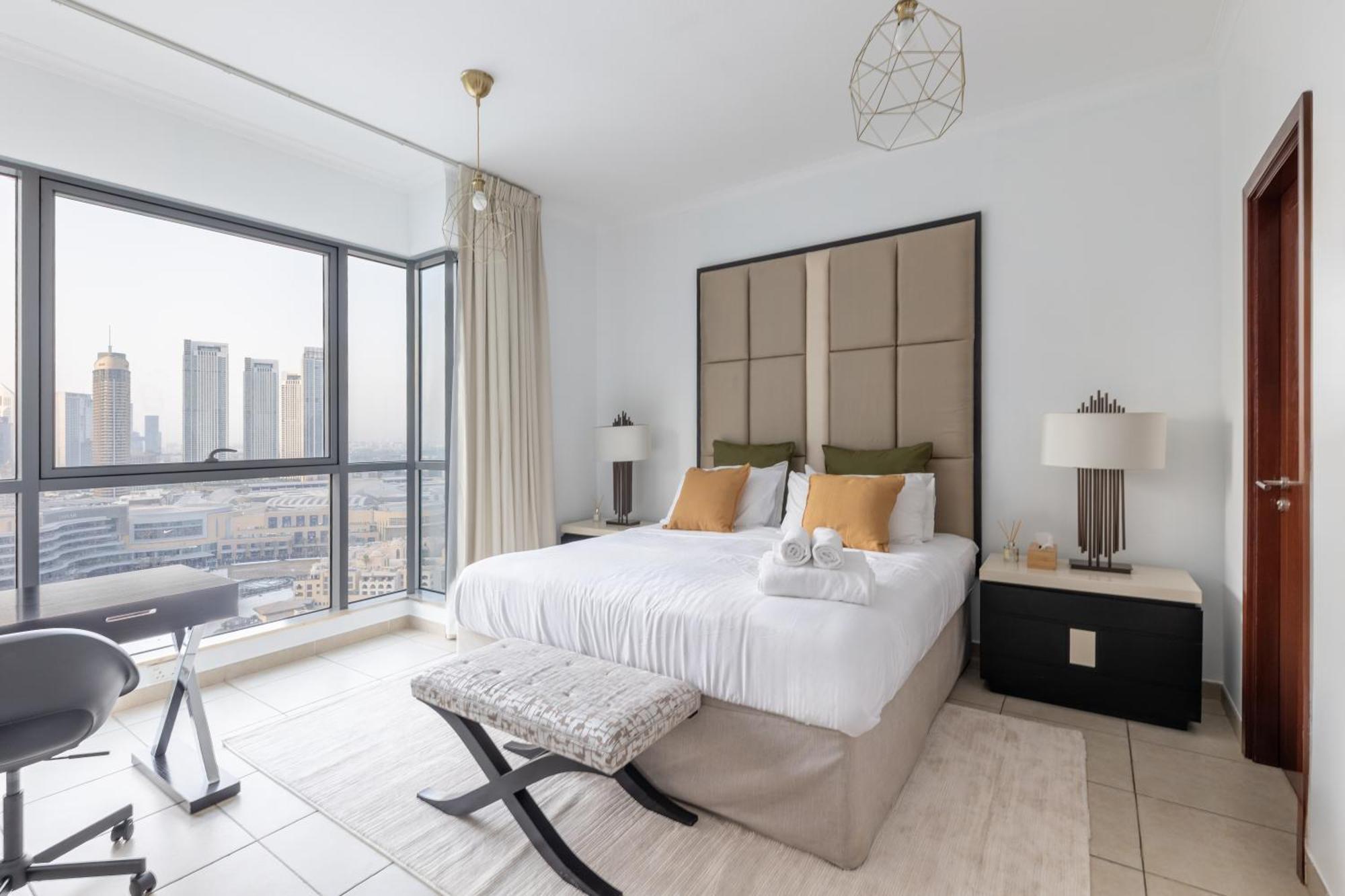 Apartment Burj And Fountain View 3br Maids *