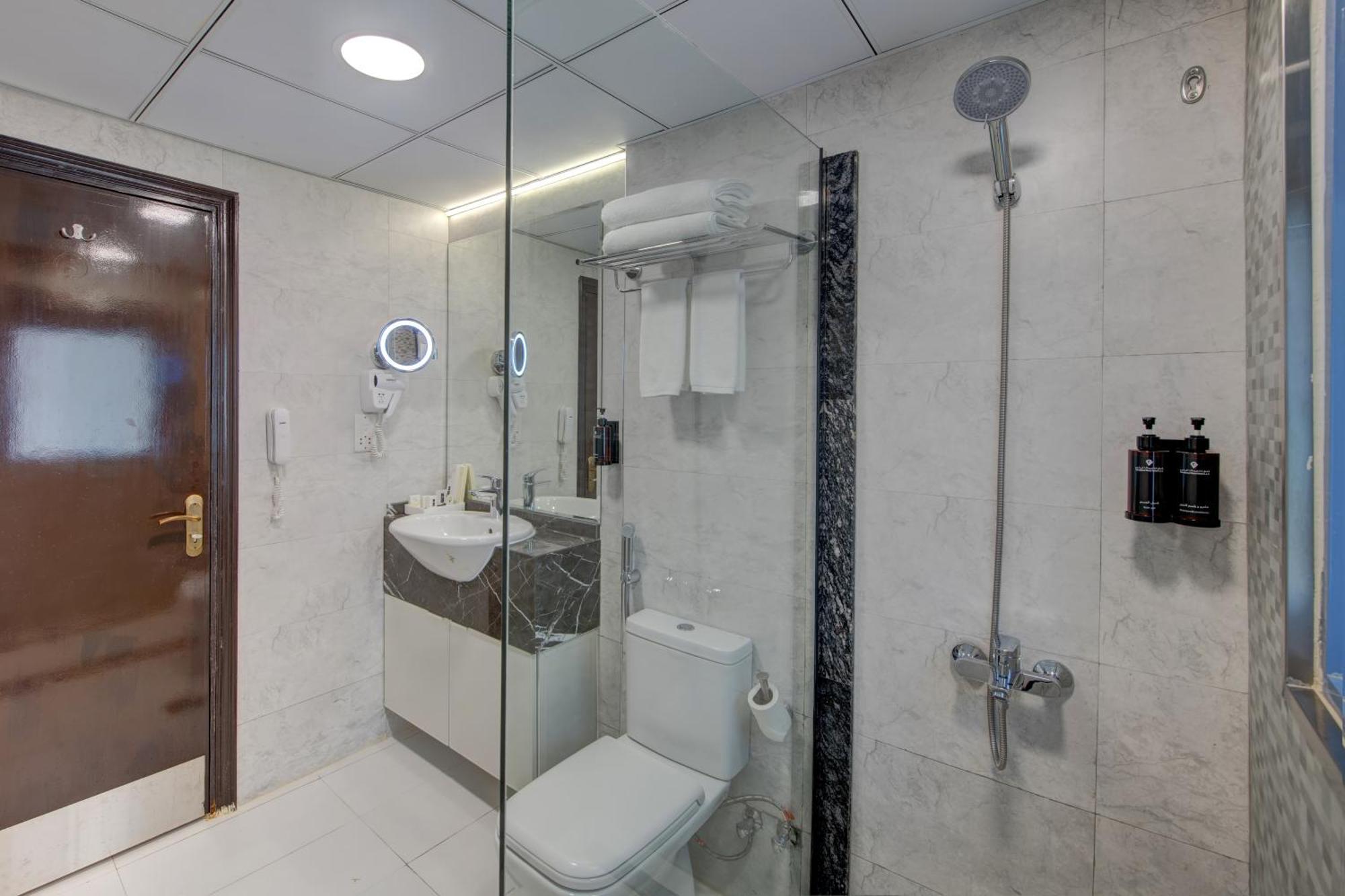 Vendome Plaza Hotel 3*