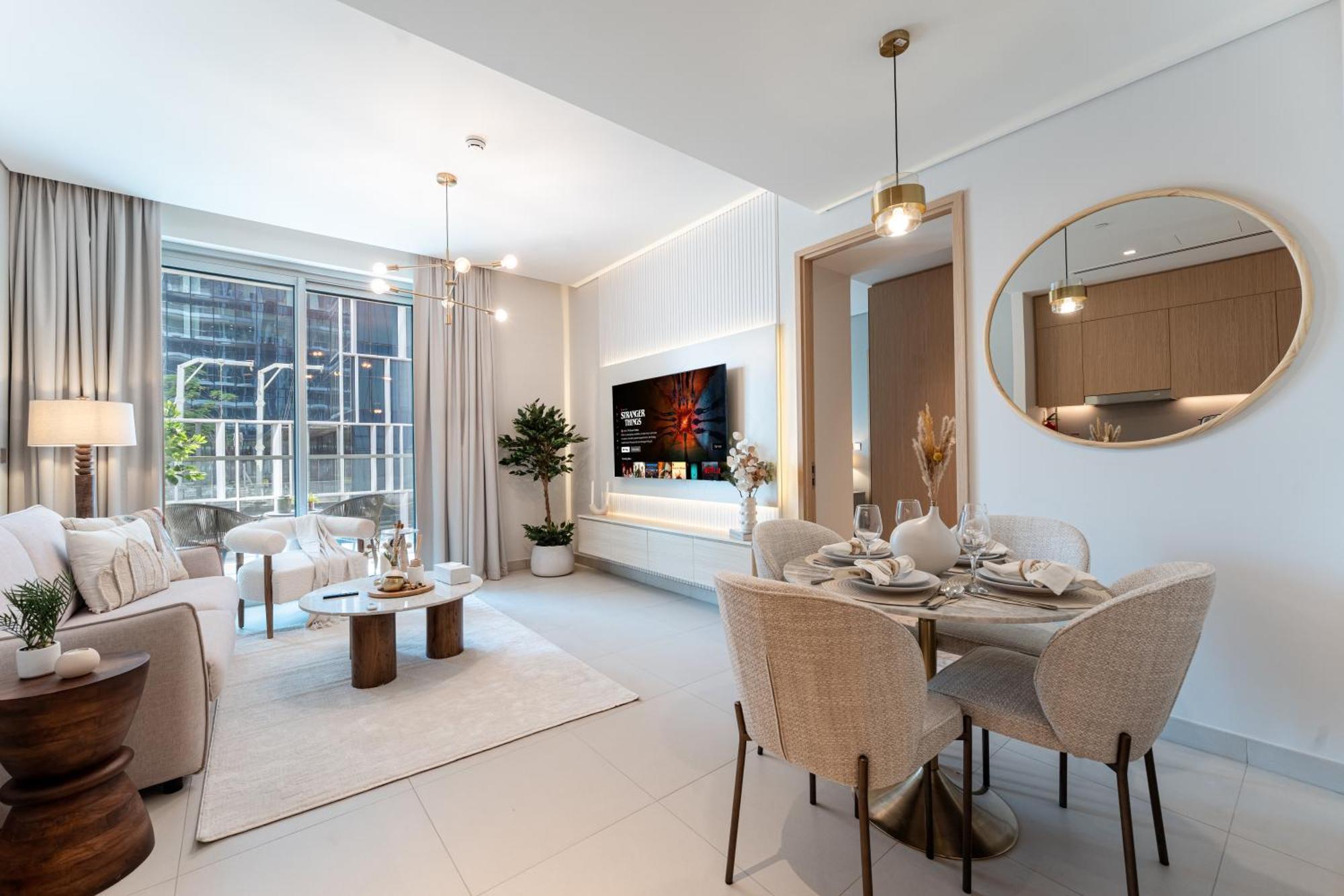 Apartment Luxurious 1br Pool With Burj Khalifa View Mall *
