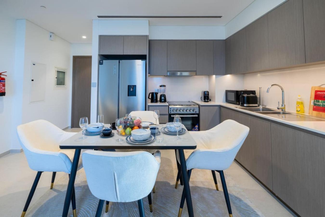 Luxury Grande 2br Near Dubaimall Apartment