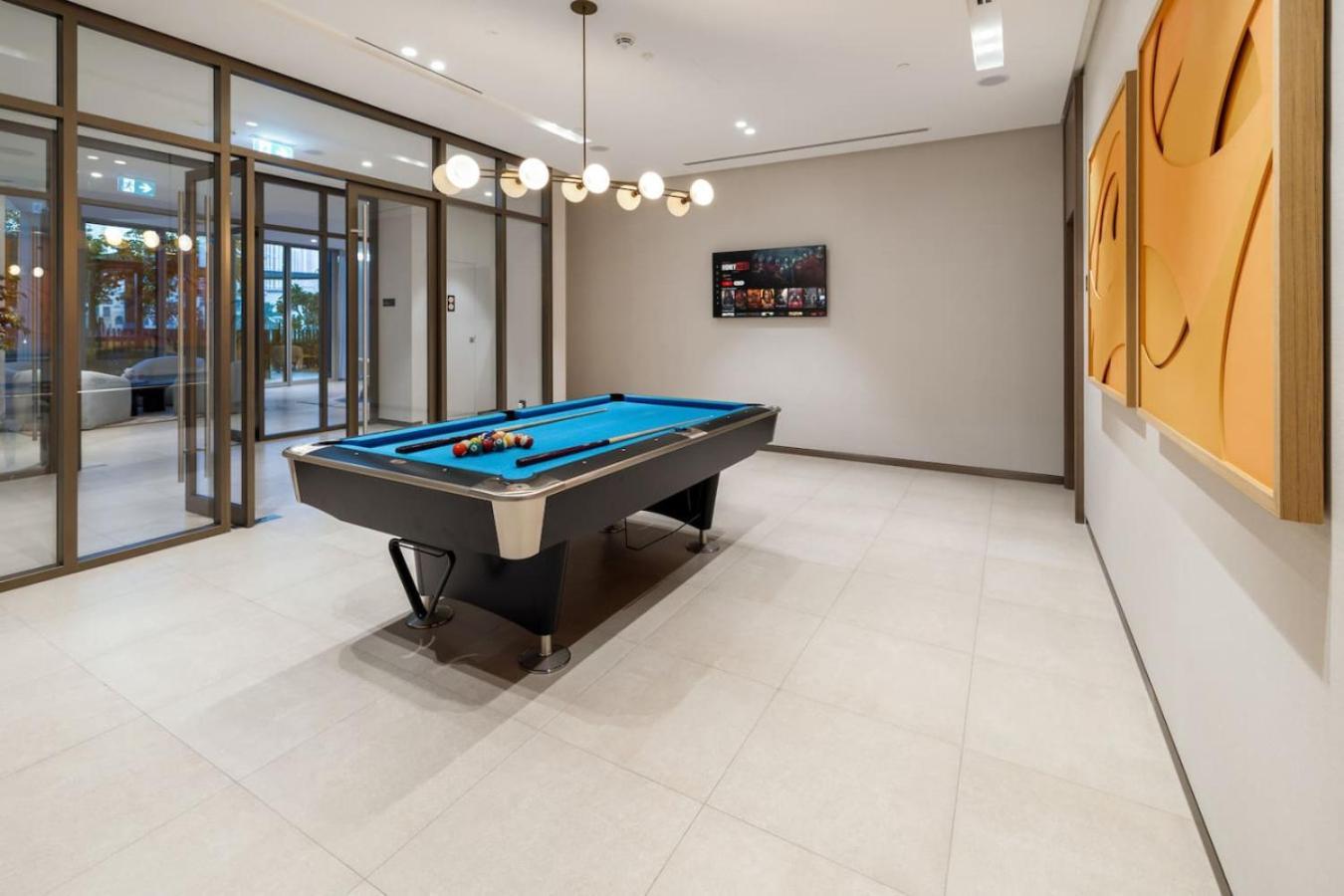 Luxury Grande 2br Near Dubaimall