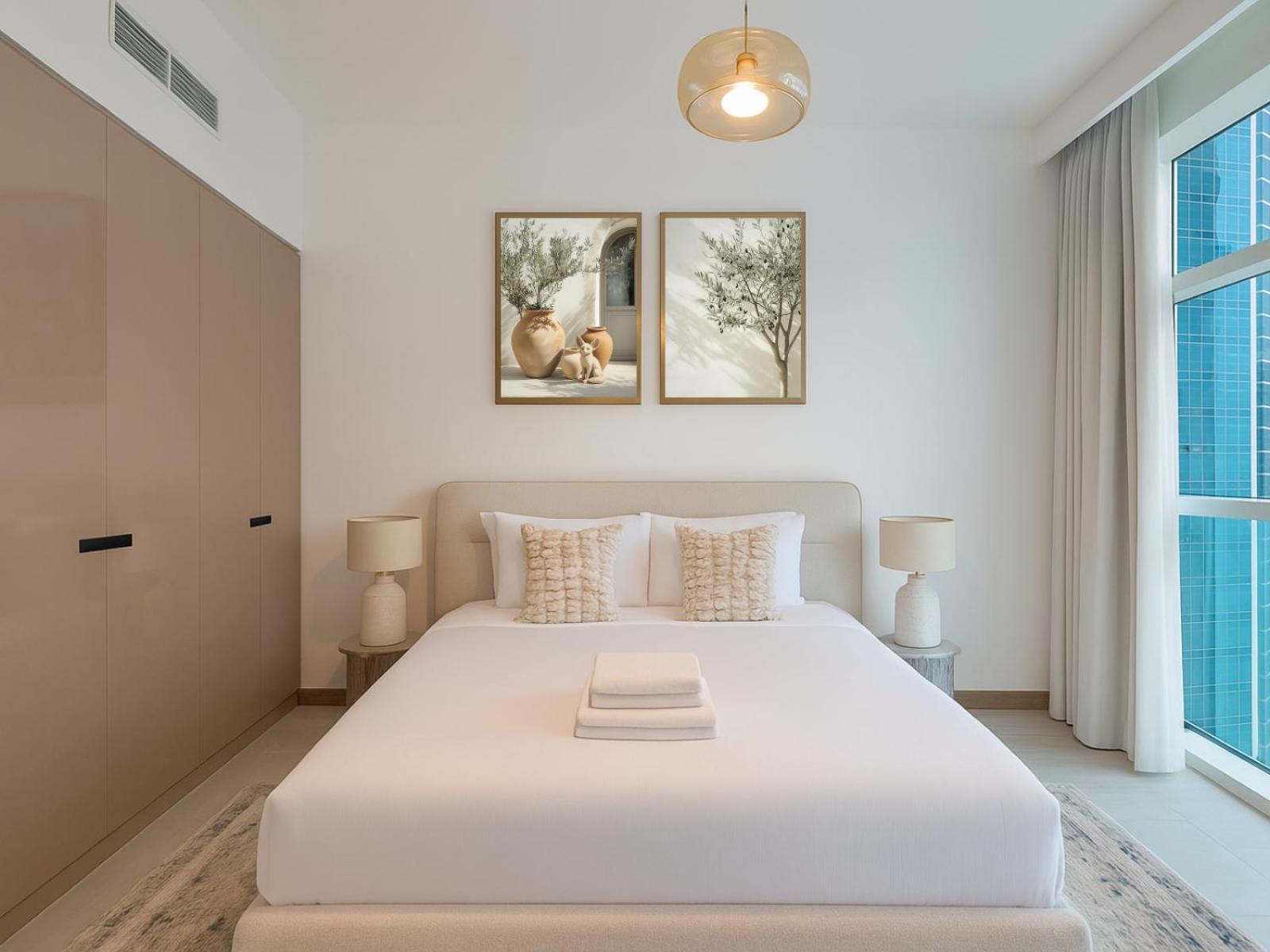Luxury In Urban Oasis, Business Bay Apartment Dubai