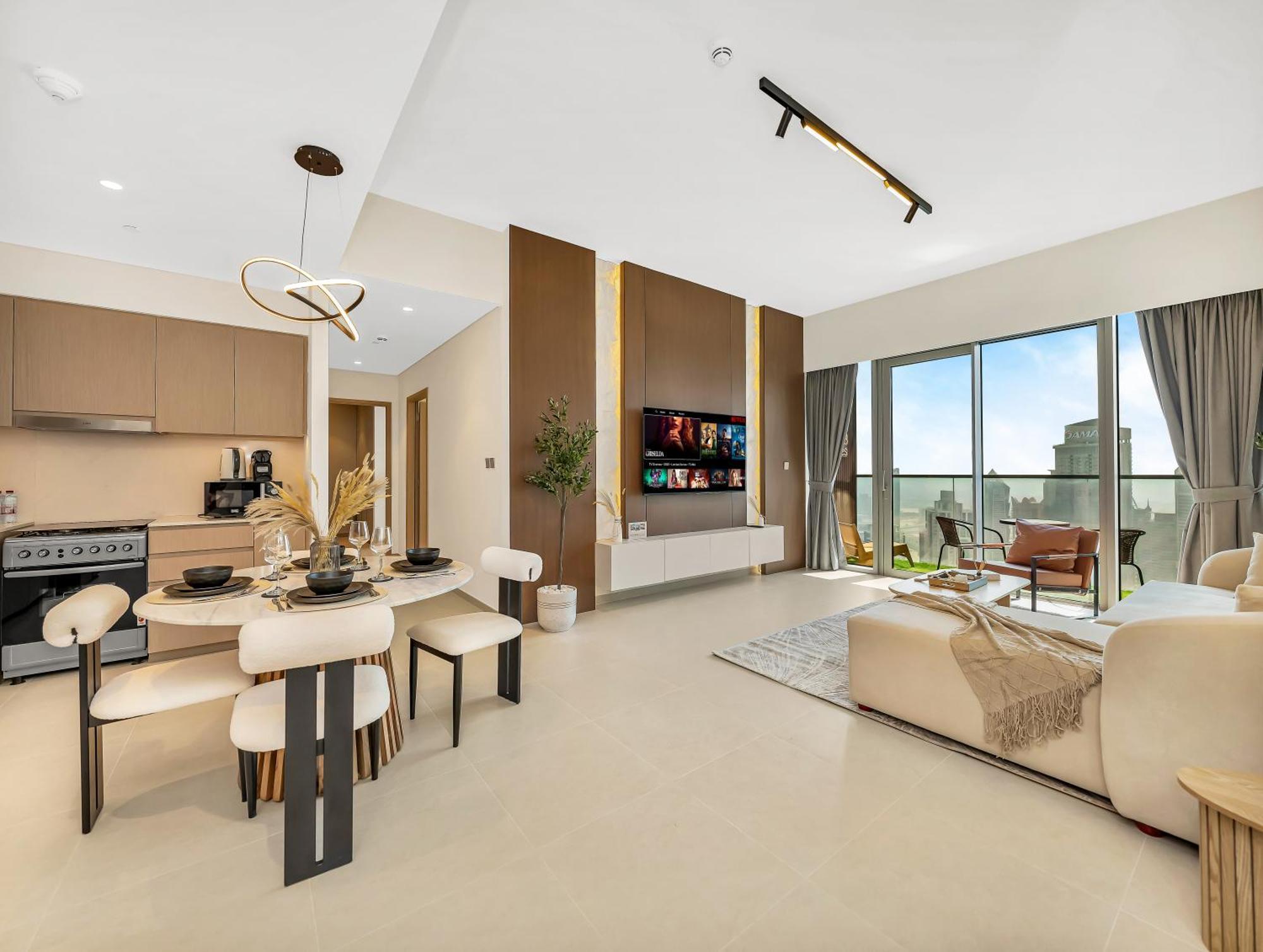 Spacious, Modern Chic 2 Bdr In Prime Downtown Location Apartment *