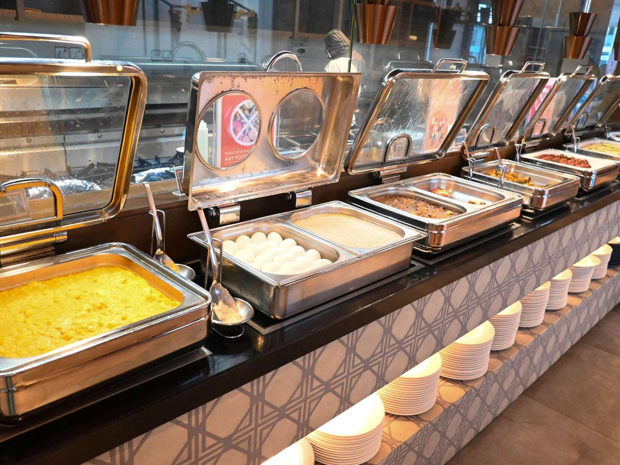 Novotel Gold District Hotel 4*
