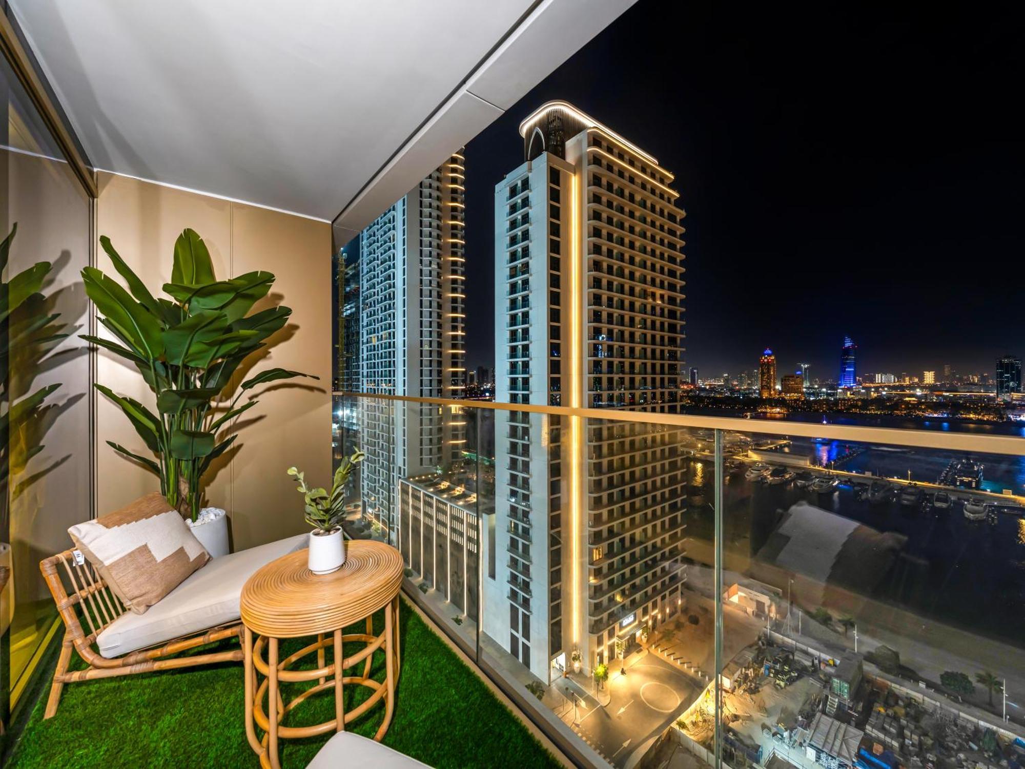 Apartment Luxury Spacious 2 Bedroom Private And Views *