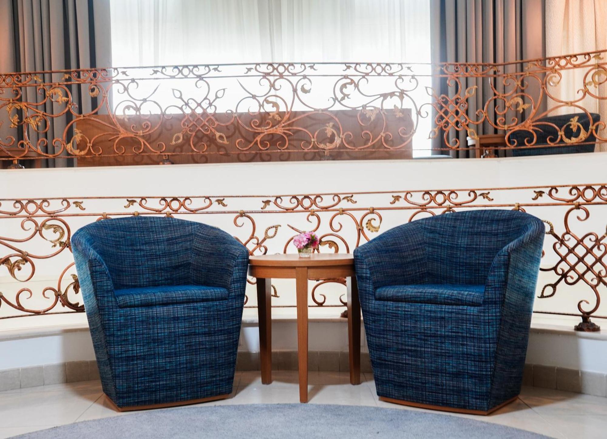 Roda Al Murooj Residences