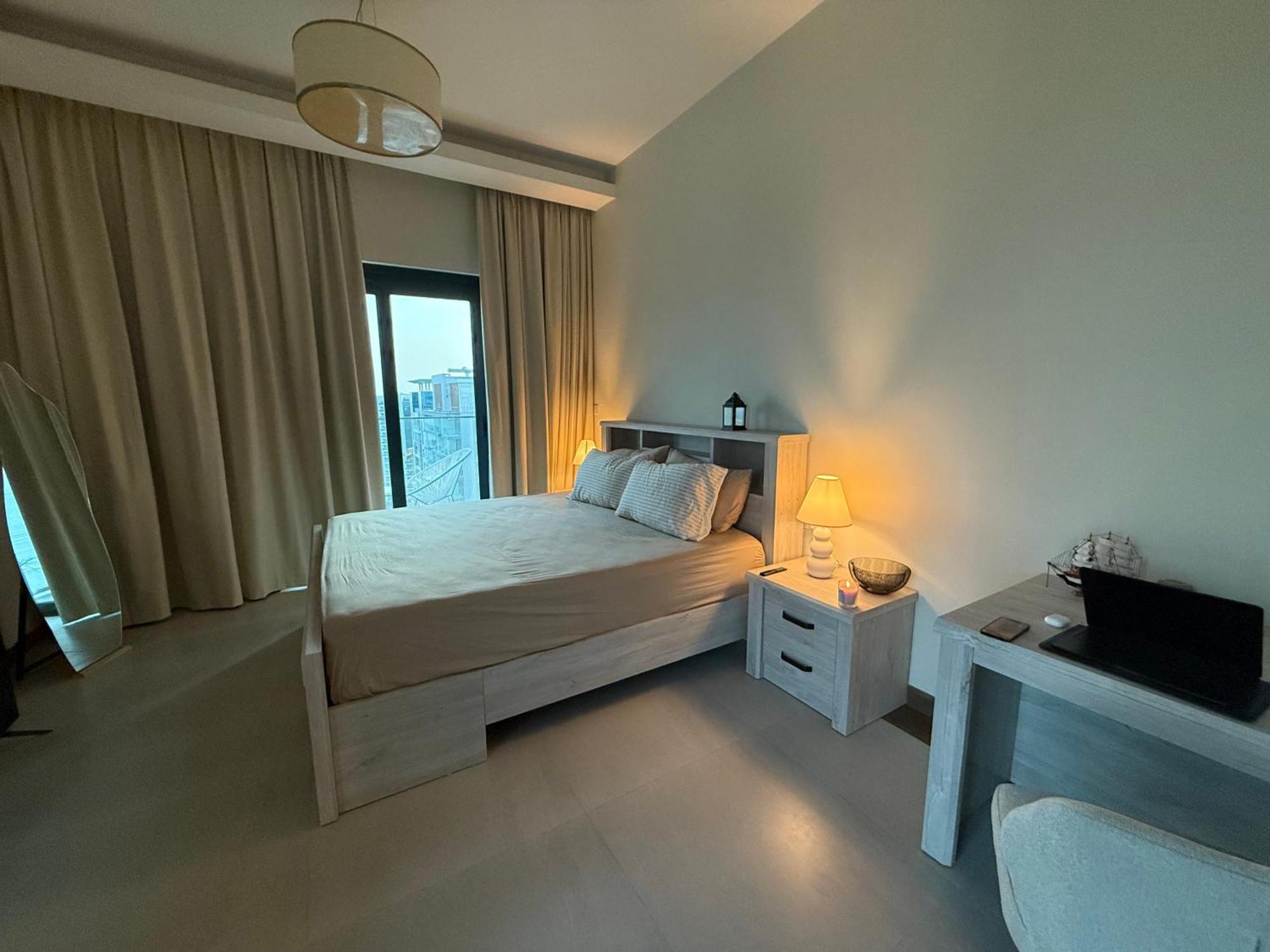 Luxury Dual View Furnished Swimming Pool Gym * Dubai
