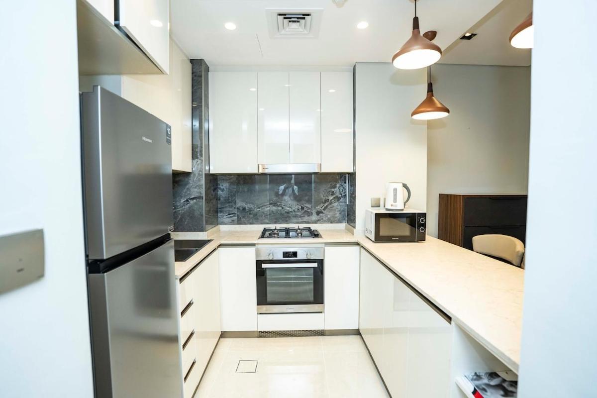 Apartment High-rise Comfort 2br In Nobles Tower In Dubai