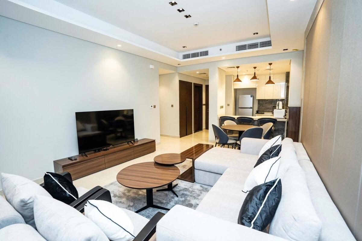 High-rise Comfort 2br In Nobles Tower In Apartment Dubai