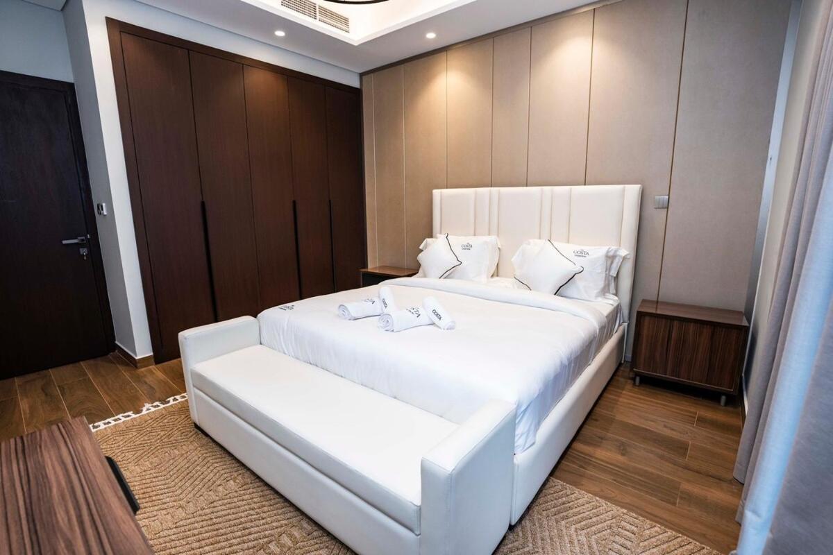 High-rise Comfort 2br In Nobles Tower In