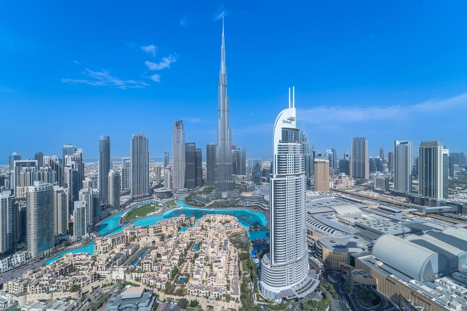 Amazing Downtown 1 Bed For 2 * Dubai