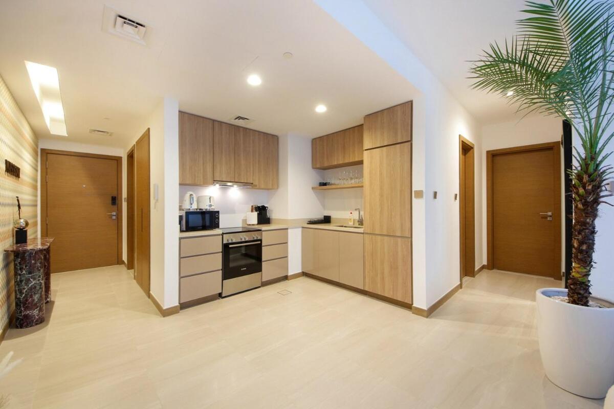 Apartment Urban Oasis 2br Retreat In With Pool View *