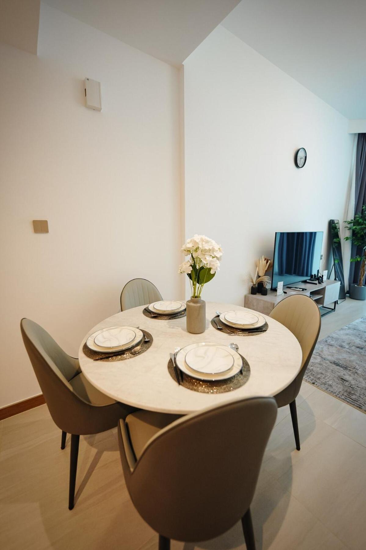 Fresh Luxury 2br With Amazing View * Dubai