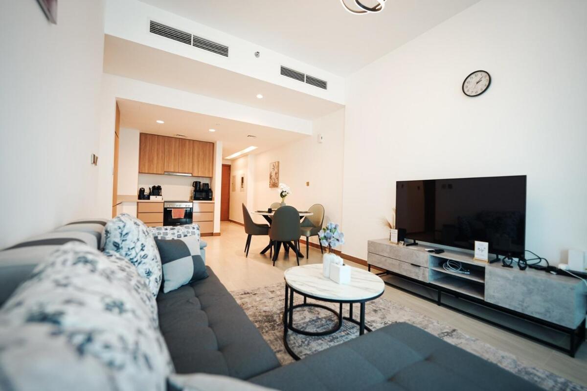 Fresh Luxury 2br With Amazing View Apartment